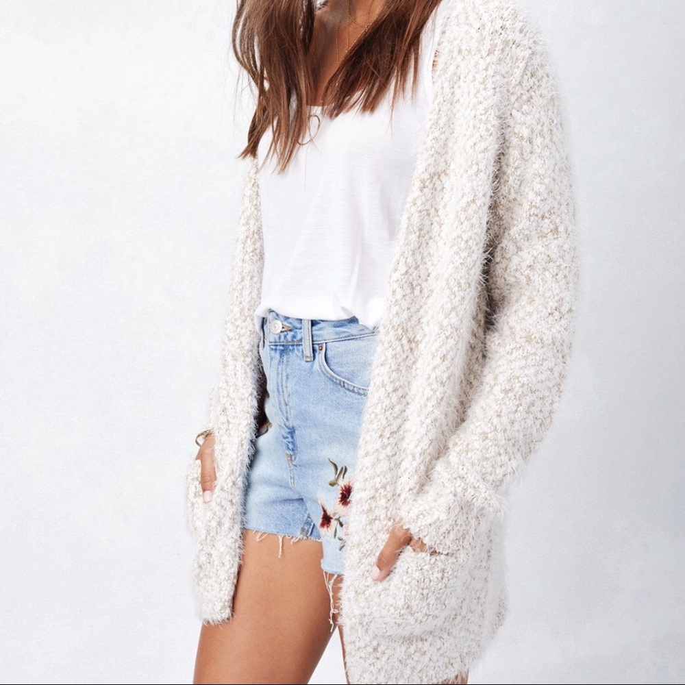 Lovestitch cardigan cozy sweater with pockets!